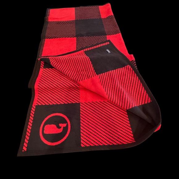 ChappyWrap Blanket for Vineyard Vines Buffalo Plaid - NWT - Picture 8 of 8